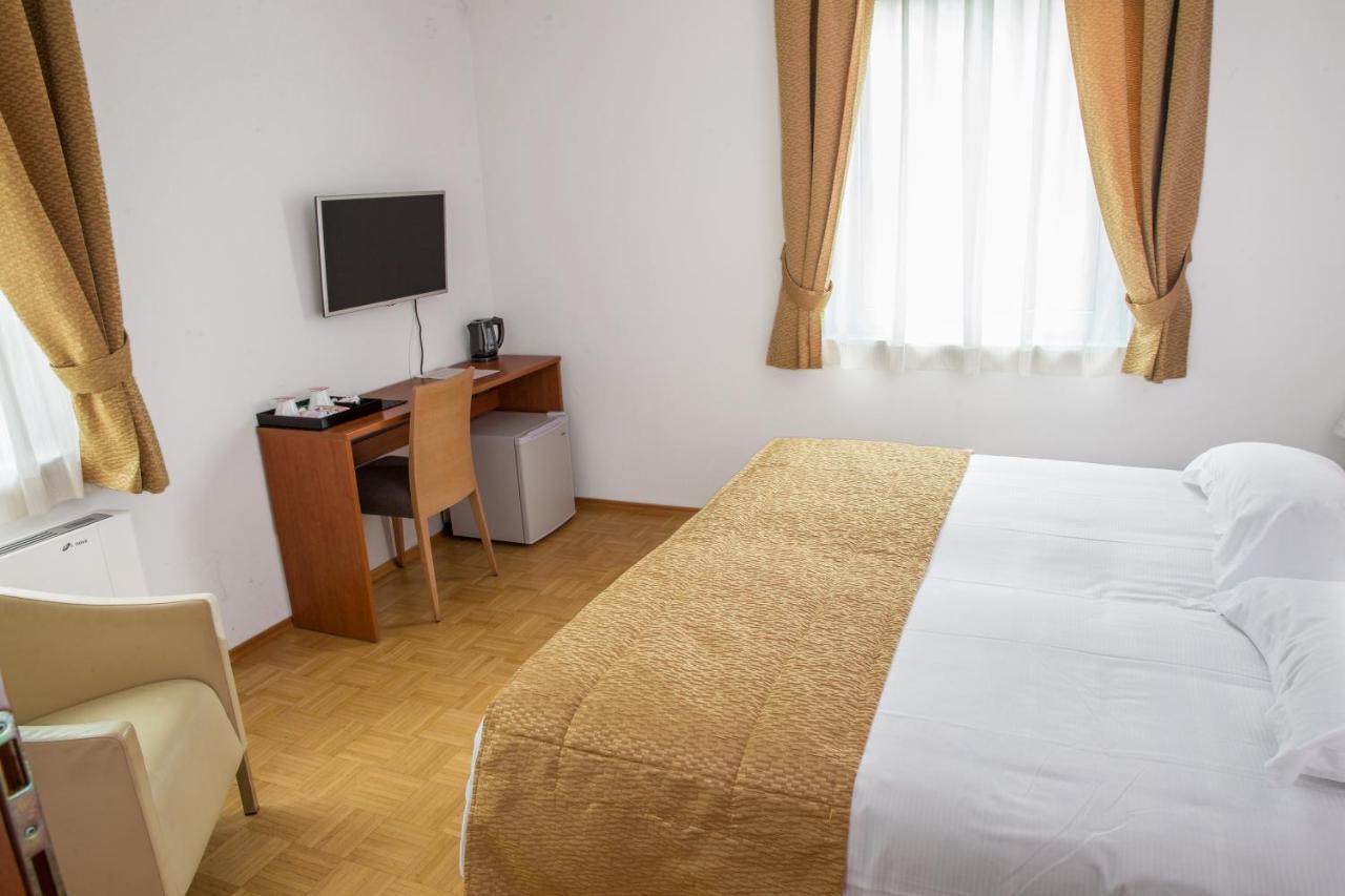 Guest Accommodation Primula نوفا جوريكا المظهر الخارجي الصورة